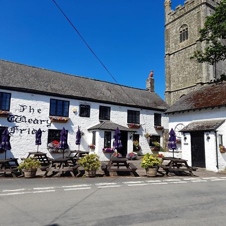 The Weary Friar Inn Pillaton Extérieur photo
