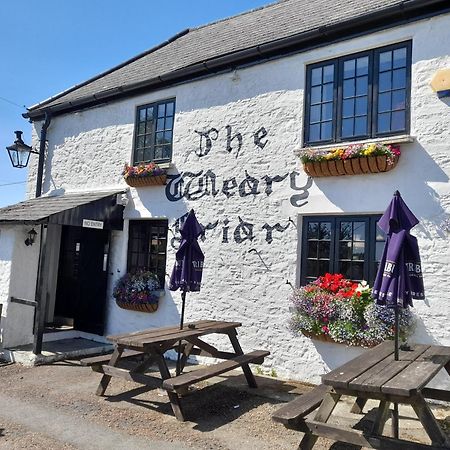 The Weary Friar Inn Pillaton Extérieur photo