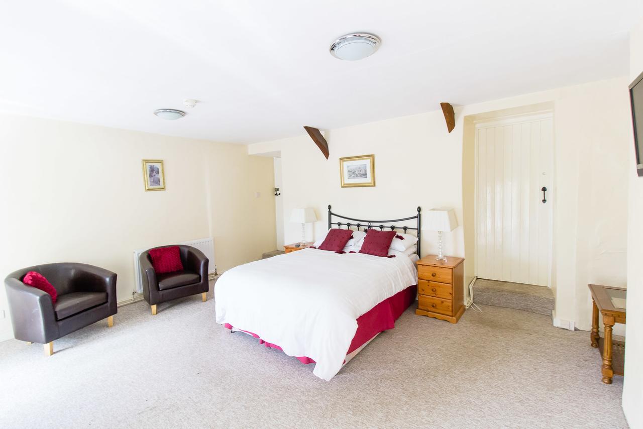 The Weary Friar Inn Pillaton Extérieur photo